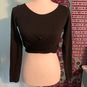 Tobi- Long Sleeve Black Crop Top